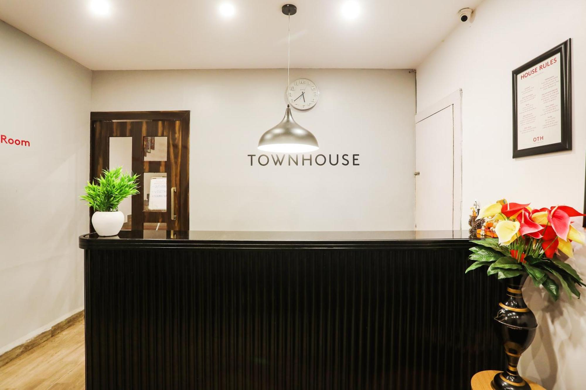 Super Townhouse Swain Heritage Bhubaneswar Exterior photo